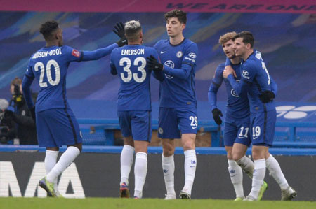 卡雷拉斯：我的位置是左边卫，但能适应教练在任何时候的要求