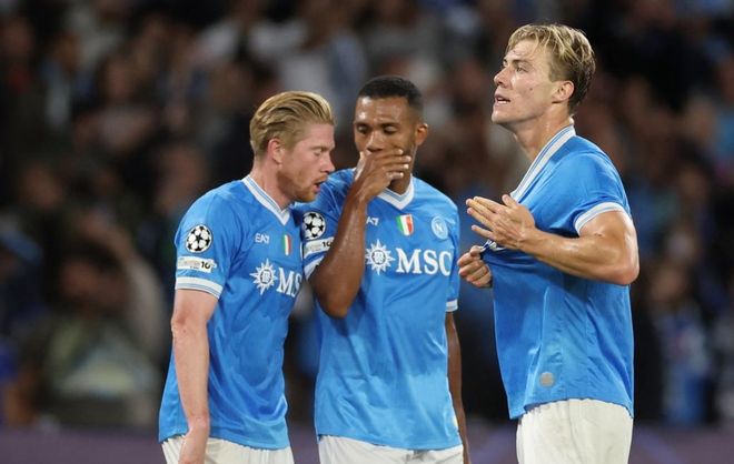 弗拉格：在比赛中保持领先感觉太棒了，我喜欢和瑞恩一起打球