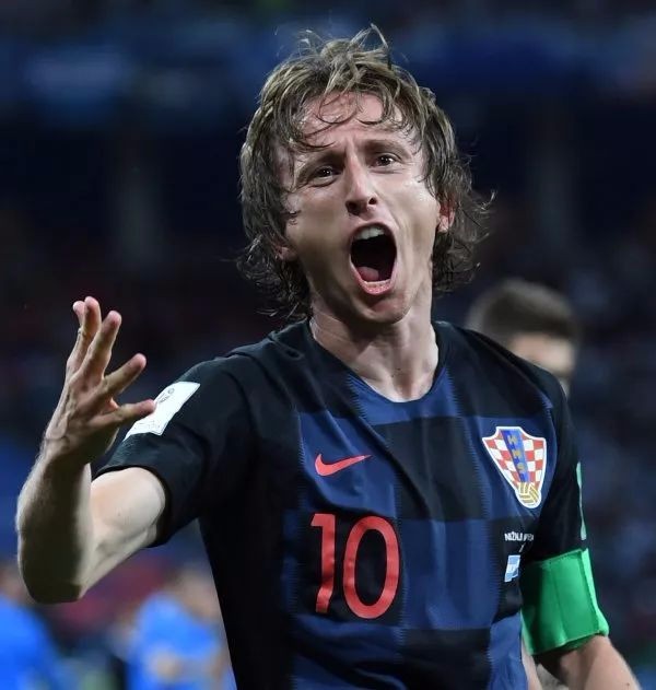 邓加：巴西94年就有欧洲风格；巴西足球DNA是克服生活的逆境