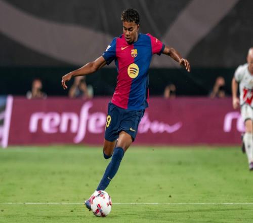 紧张与深夜会议……哈维·阿隆索的未来悬而未决